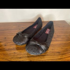 Black flats